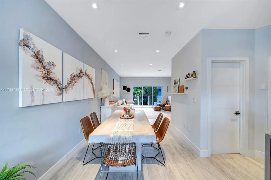 381 Franklin Street Hollywood FL 33019