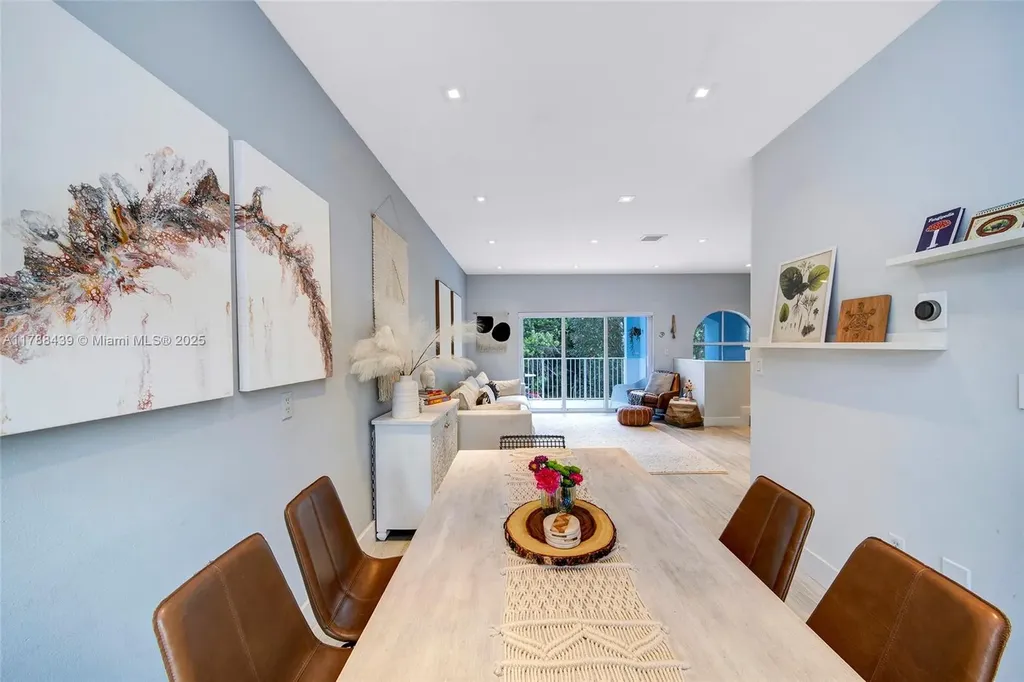 381 Franklin Street Hollywood FL 33019