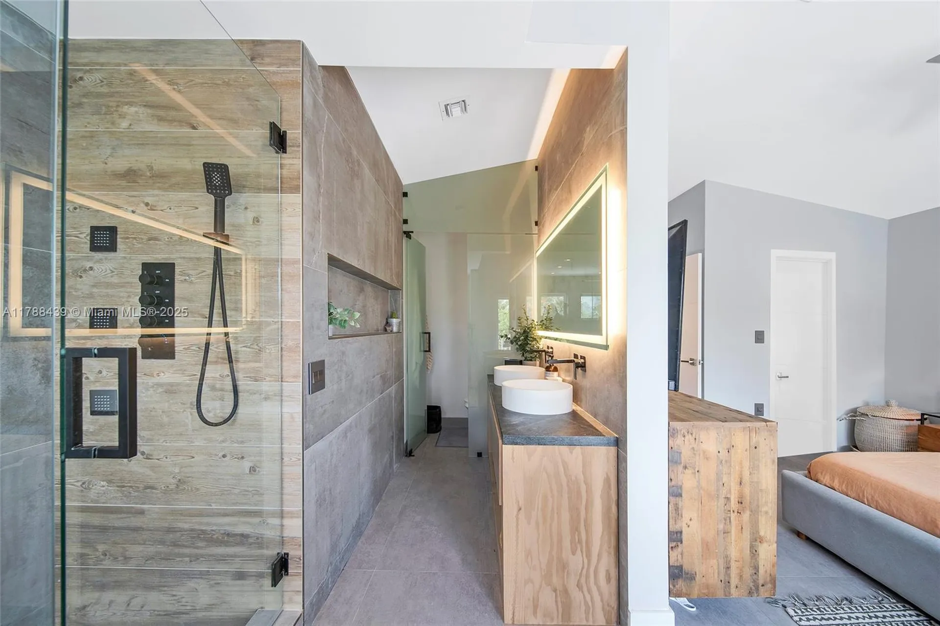 381 Franklin Street Hollywood FL 33019