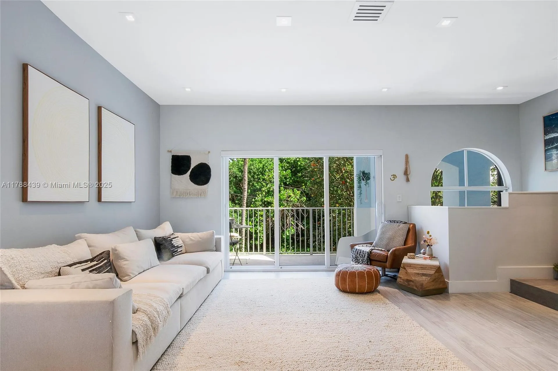 381 Franklin Street Hollywood FL 33019