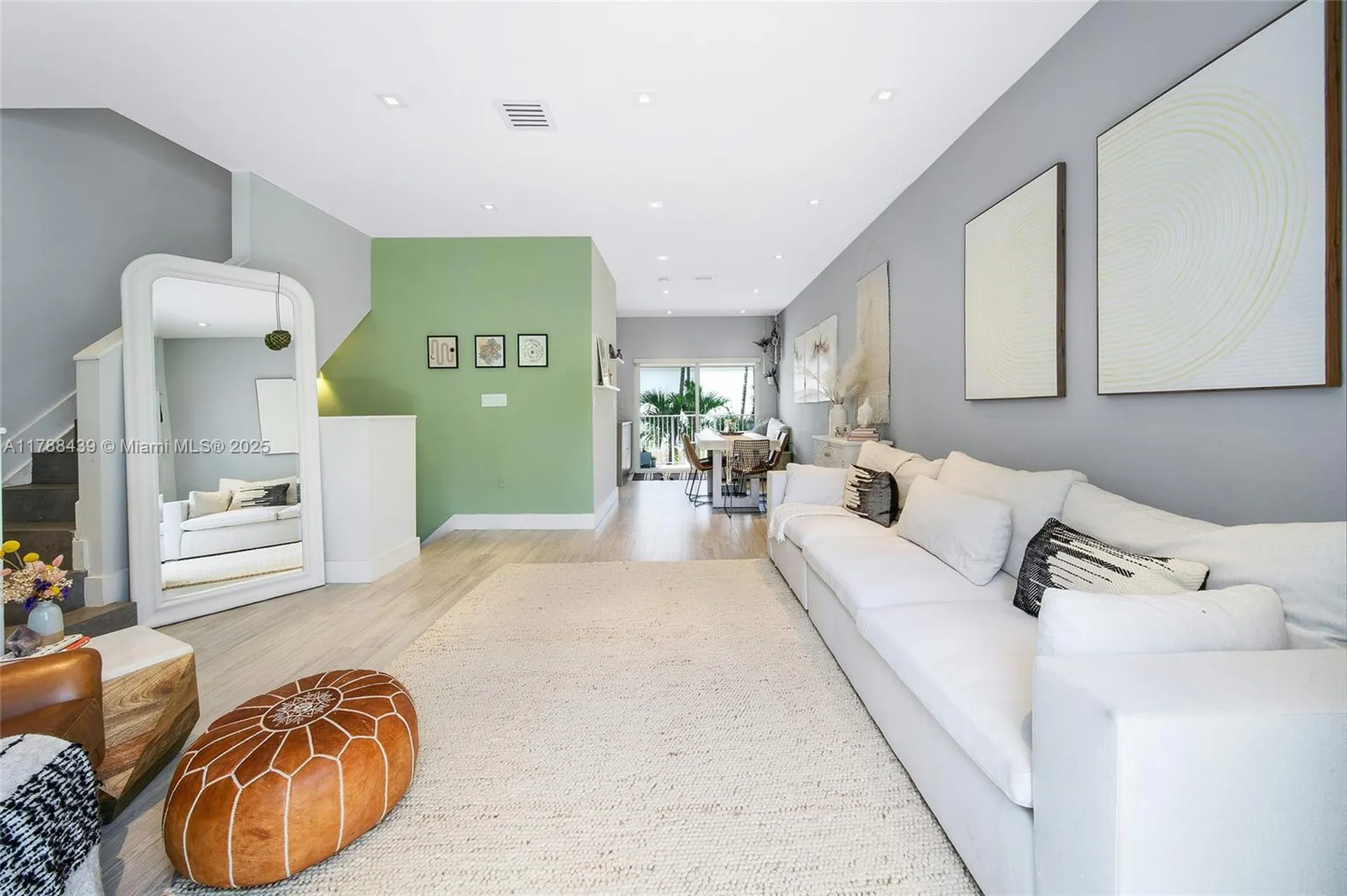 381 Franklin Street Hollywood FL 33019