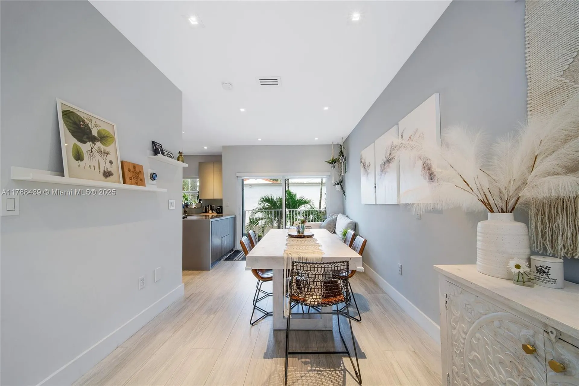 381 Franklin Street Hollywood FL 33019