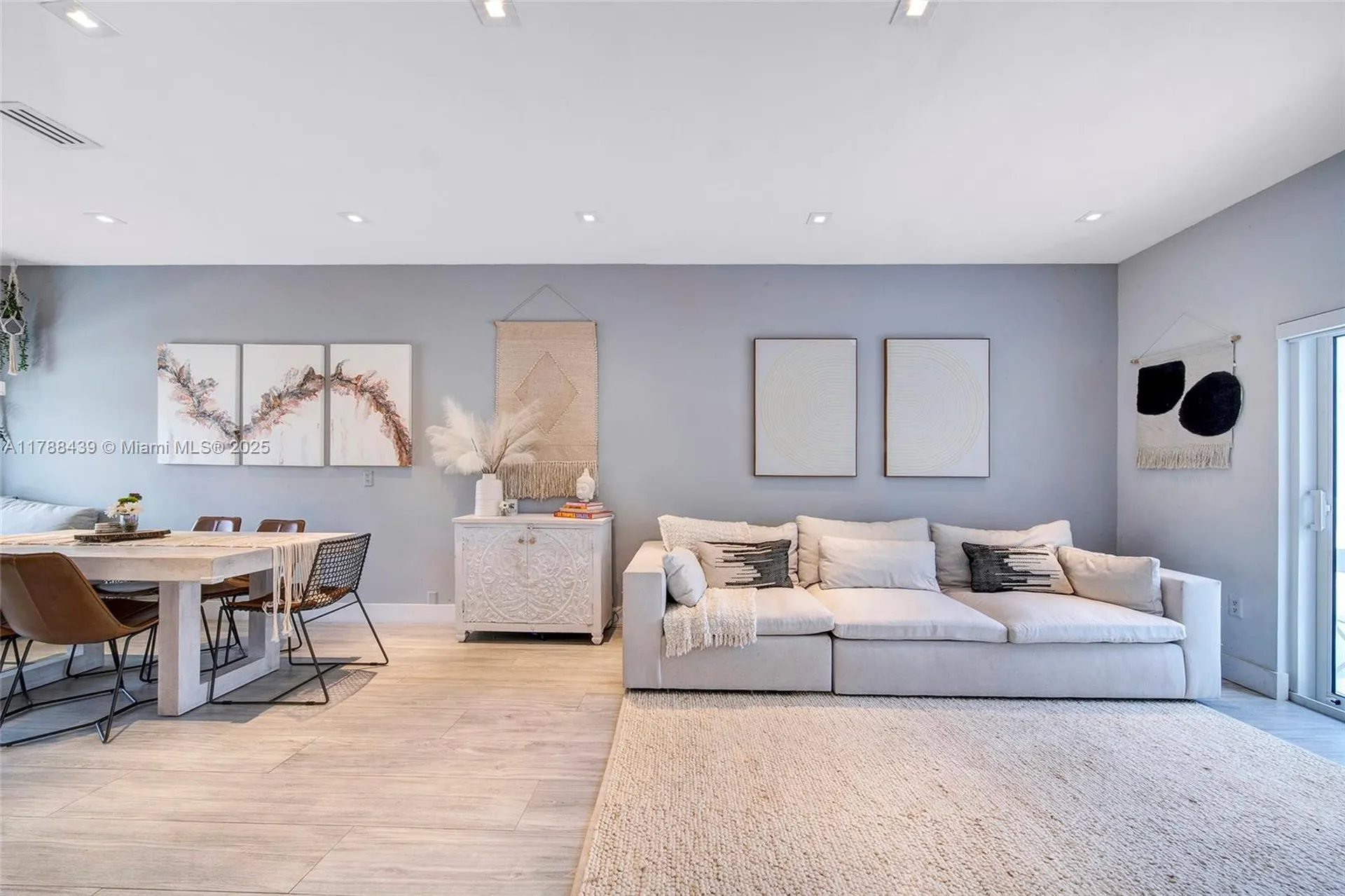 381 Franklin Street Hollywood FL 33019