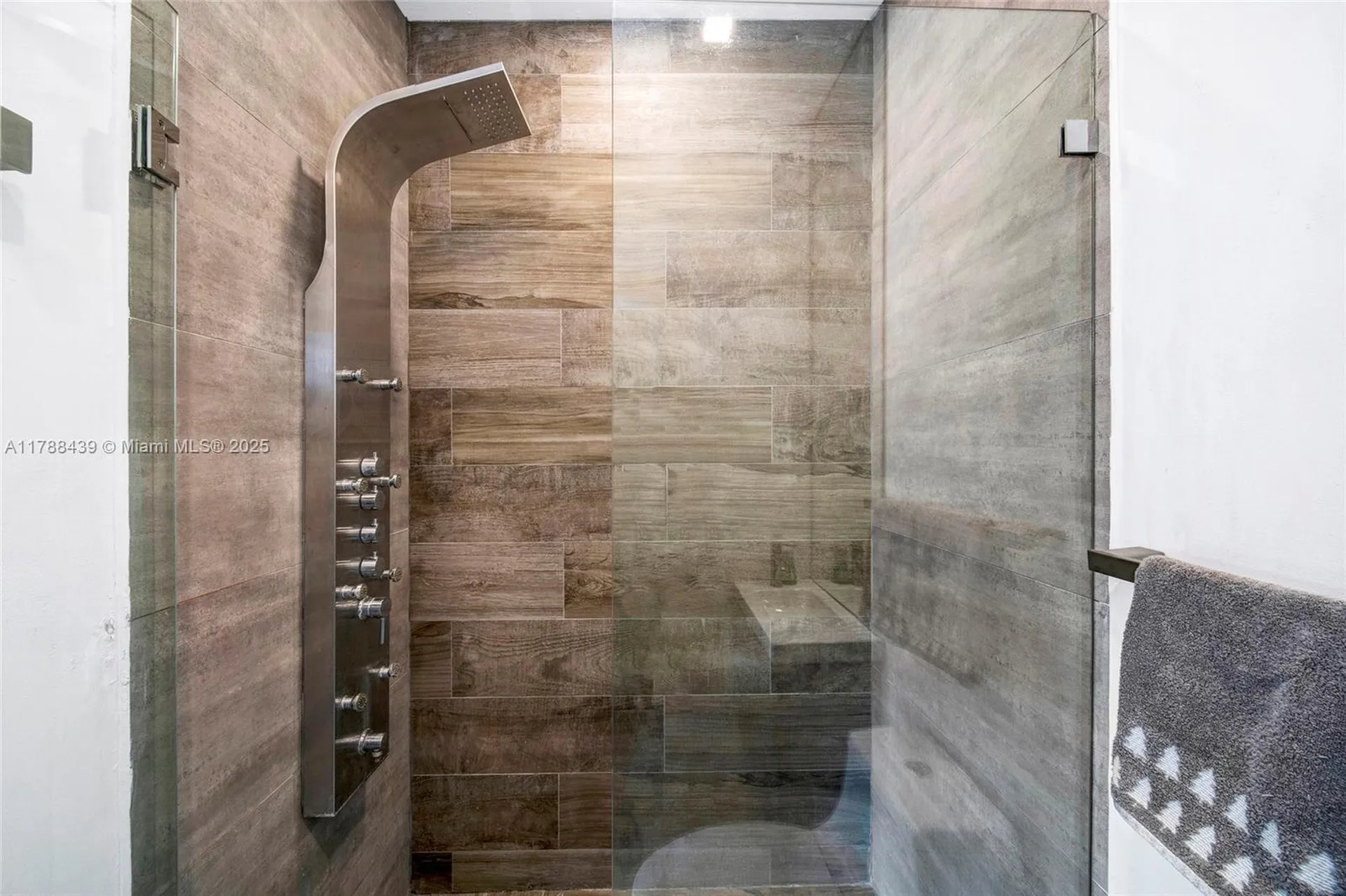 381 Franklin Street Hollywood FL 33019