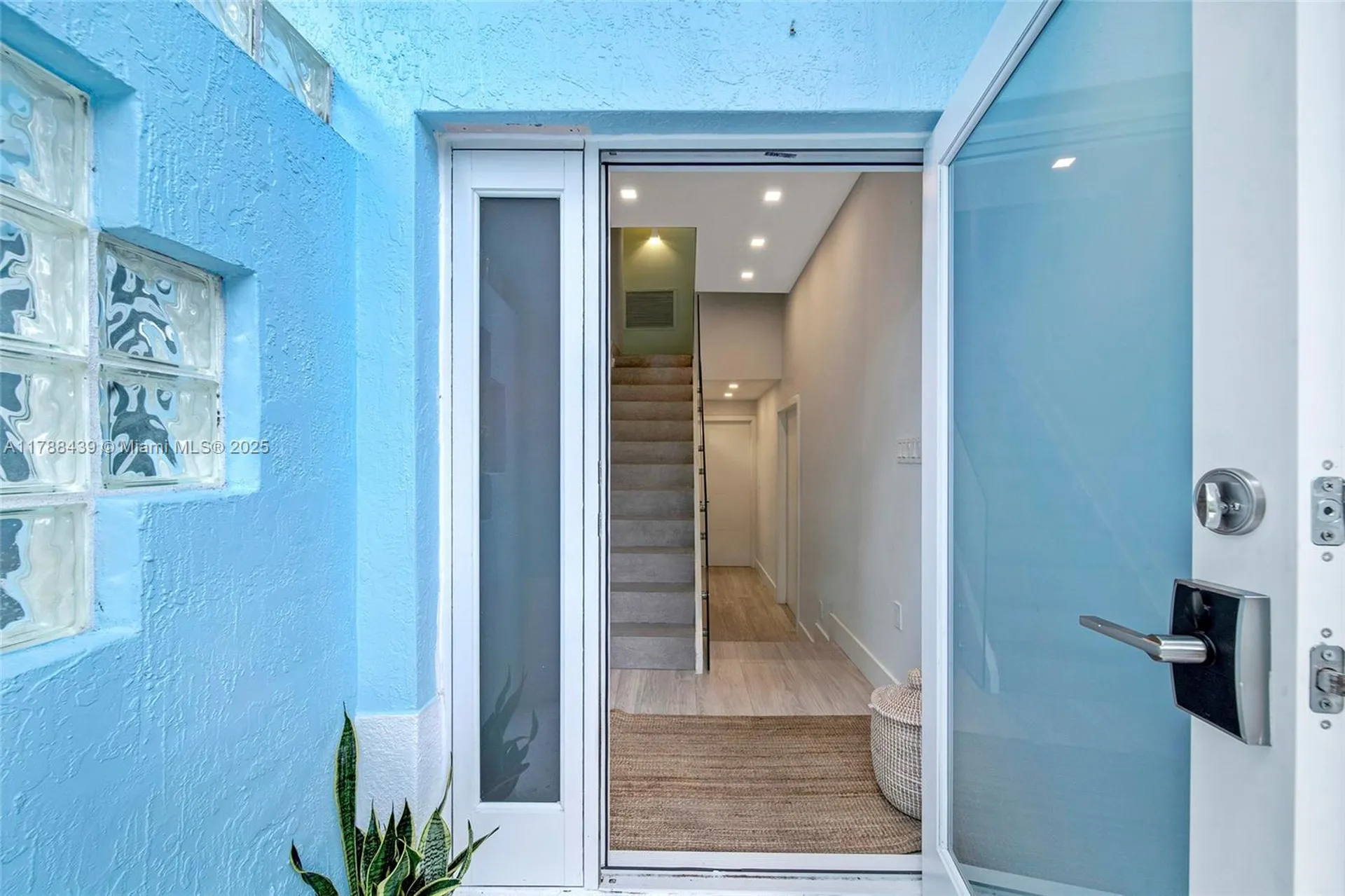 381 Franklin Street Hollywood FL 33019