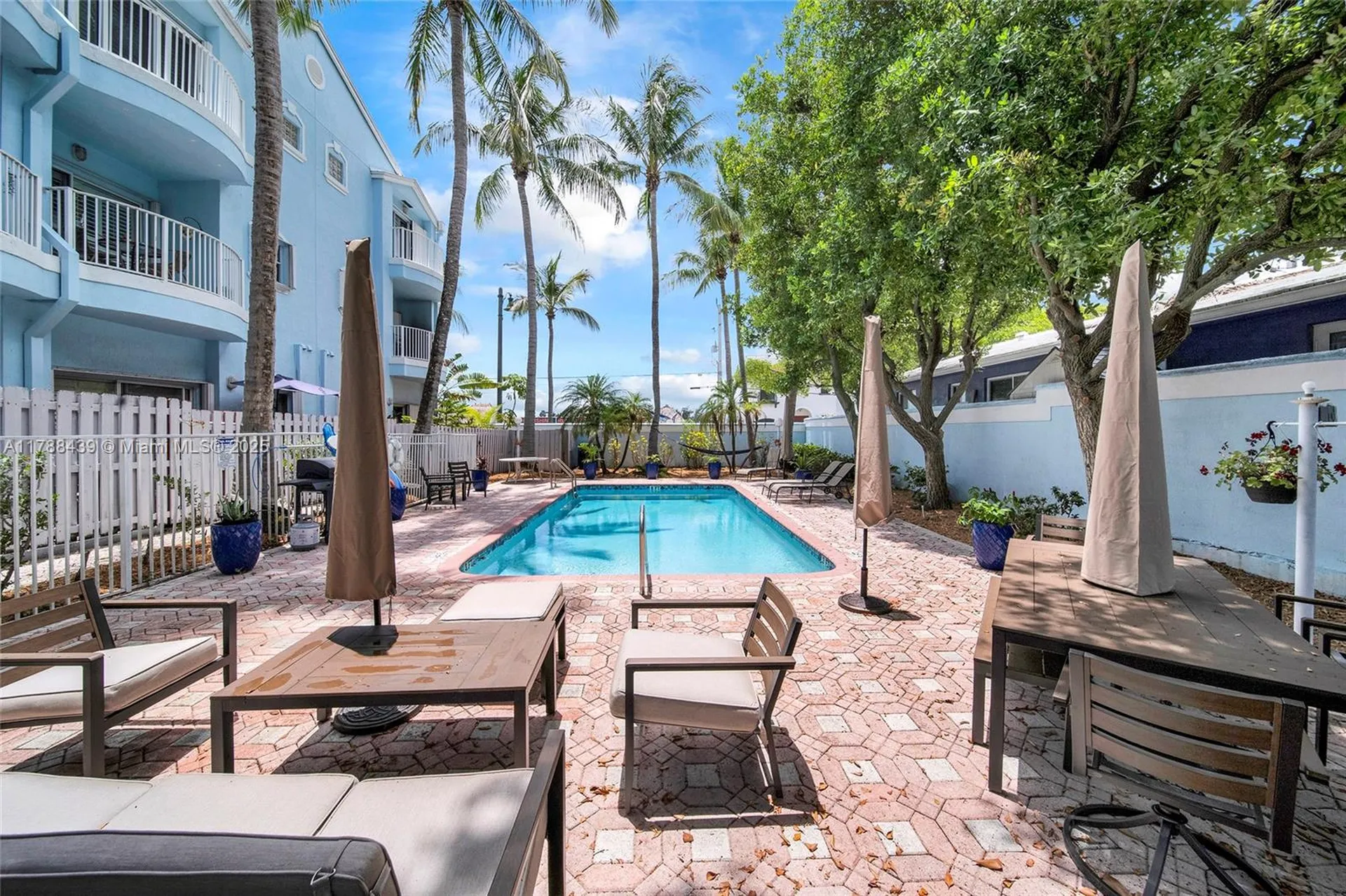 381 Franklin Street Hollywood FL 33019