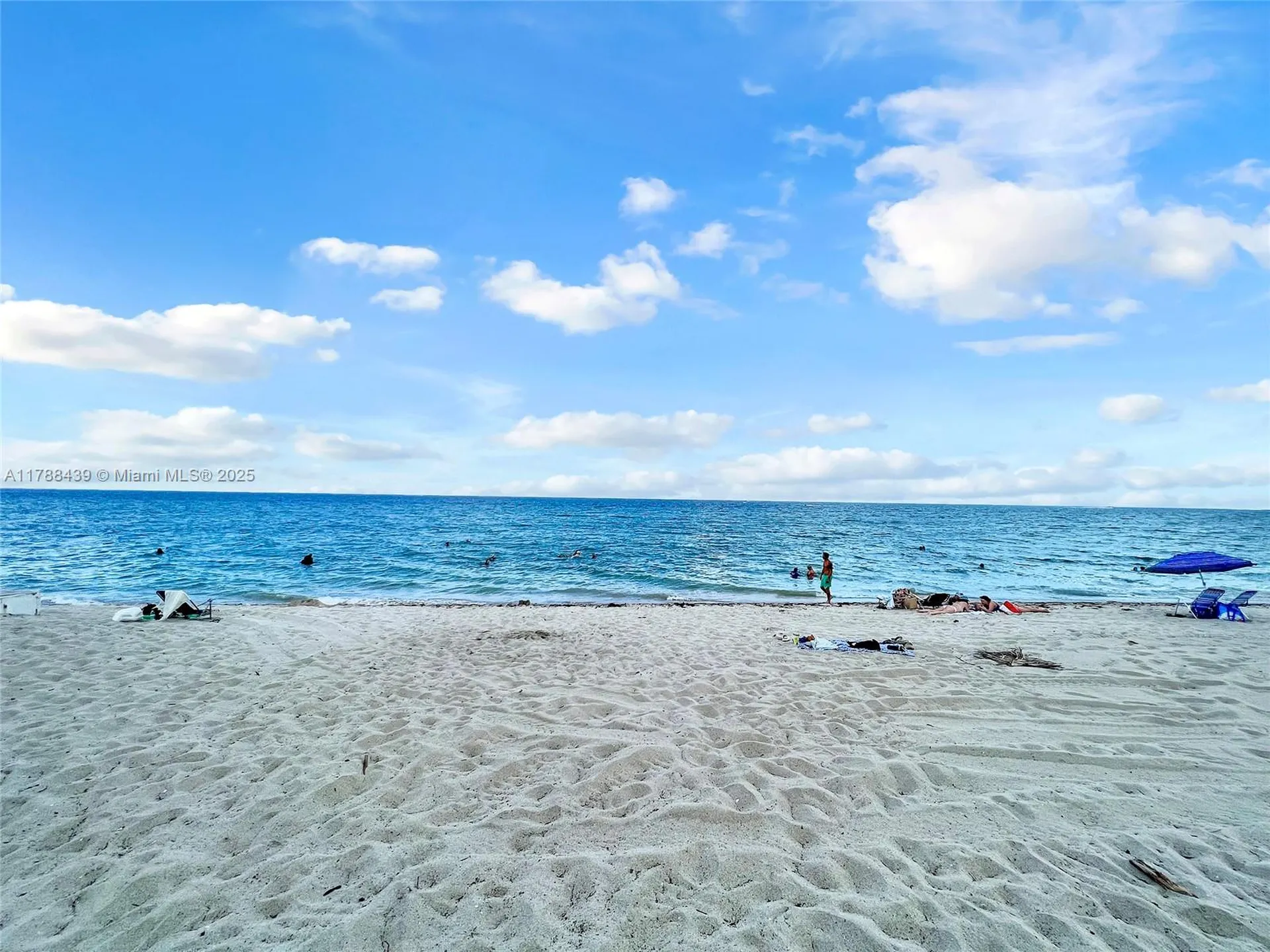 381 Franklin Street Hollywood FL 33019