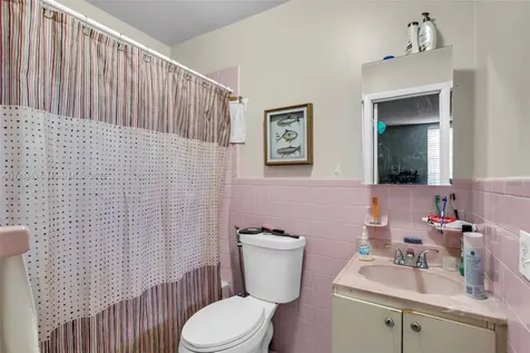 35 SW 60th Avenue Miami FL 33144