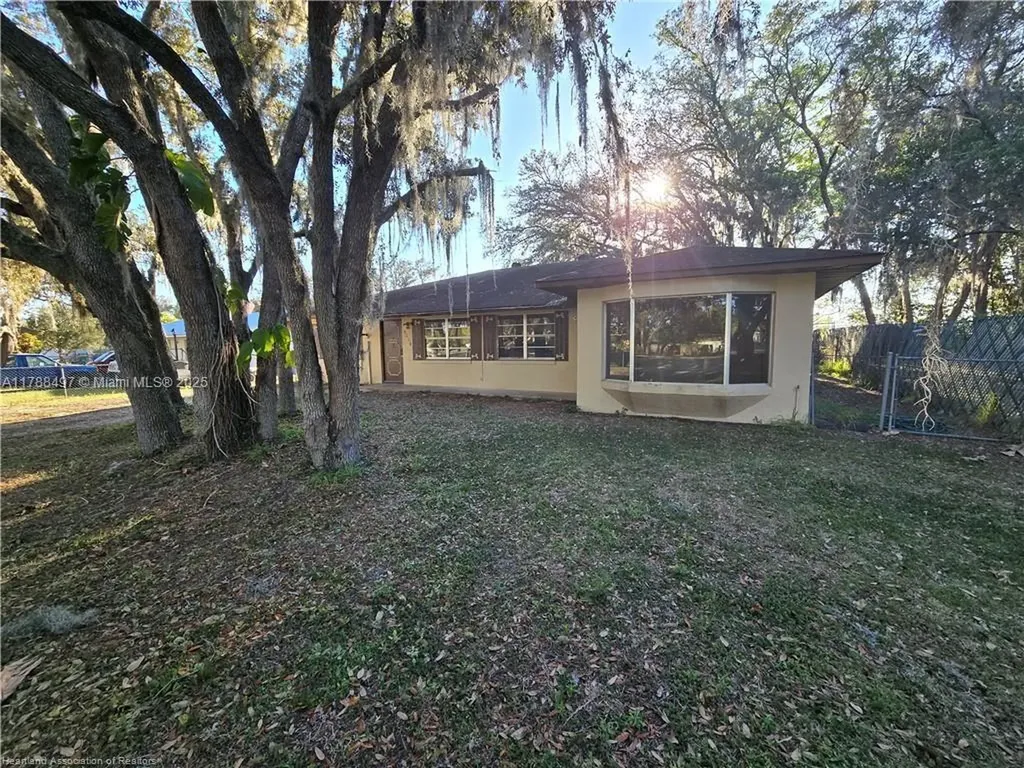 3019 Sabal Palm Drive Sebring FL 33870