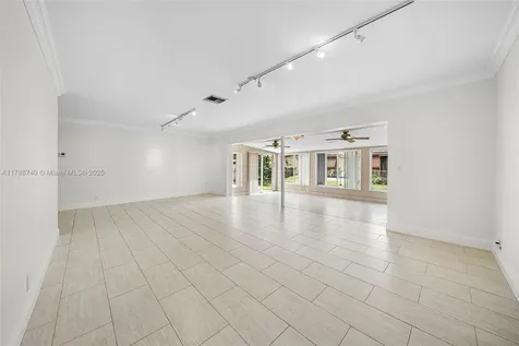 1106 NE 3rd Street Hallandale Beach FL 33009