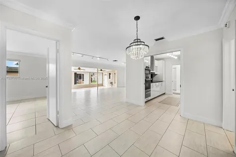1106 NE 3rd Street Hallandale Beach FL 33009