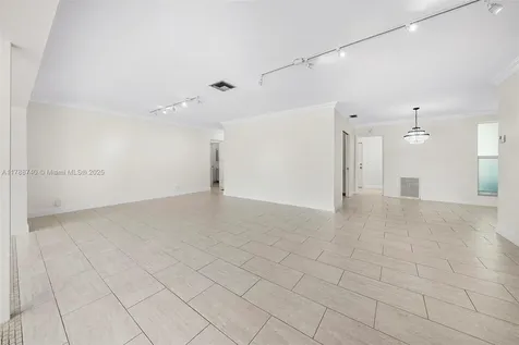 1106 NE 3rd Street Hallandale Beach FL 33009