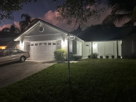 9771 SW 216th Terrace Cutler Bay FL 33190
