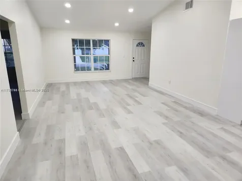9771 SW 216th Terrace Cutler Bay FL 33190
