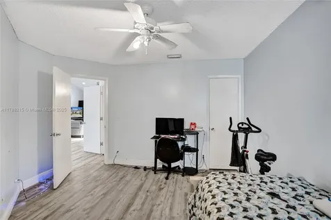 236 Par Drive Royal Palm Beach FL 33411