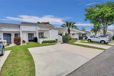 236 Par Drive Royal Palm Beach FL 33411