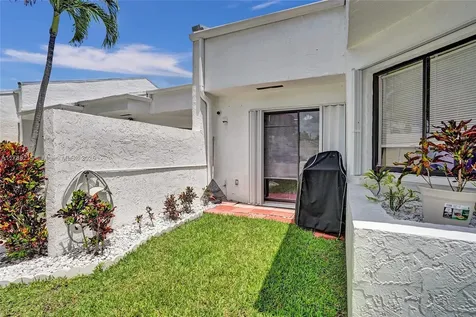 236 Par Drive Royal Palm Beach FL 33411