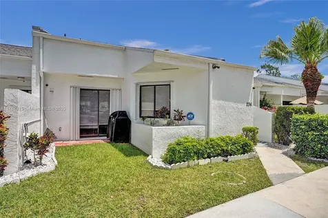 236 Par Drive Royal Palm Beach FL 33411