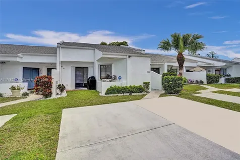 236 Par Drive Royal Palm Beach FL 33411