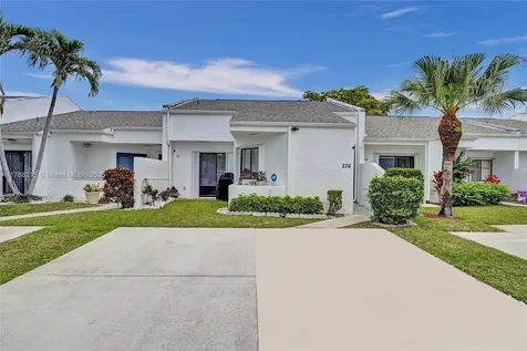 236 Par Drive Royal Palm Beach FL 33411