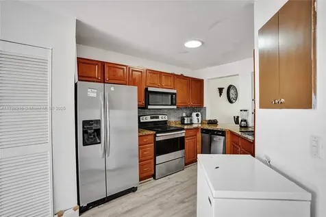 236 Par Drive Royal Palm Beach FL 33411