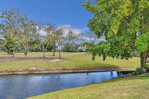 236 Par Drive Royal Palm Beach FL 33411