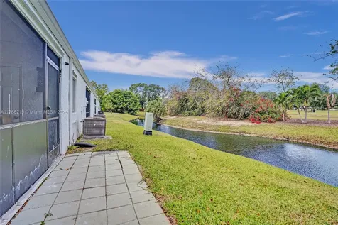 236 Par Drive Royal Palm Beach FL 33411