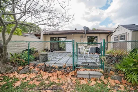 5229 SW 139th Court Miami FL 33175