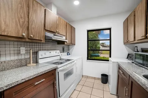 5229 SW 139th Court Miami FL 33175