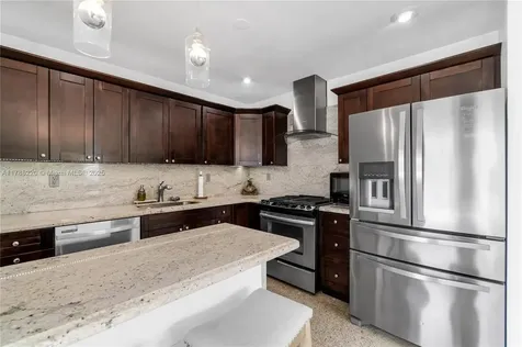 6931 SW 108th Avenue Miami FL 33173