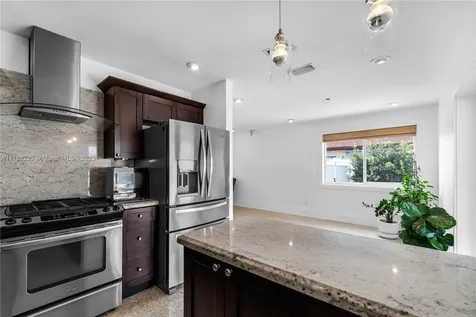 6931 SW 108th Avenue Miami FL 33173