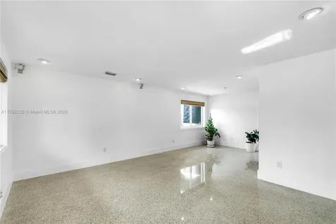 6931 SW 108th Avenue Miami FL 33173