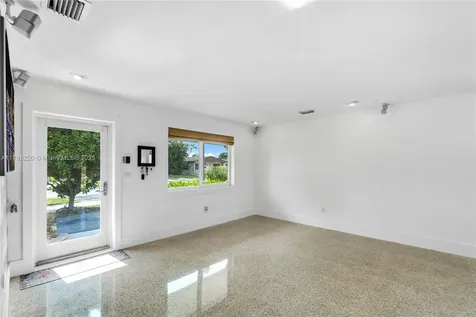 6931 SW 108th Avenue Miami FL 33173