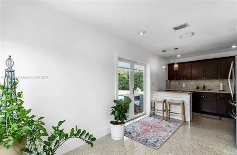 6931 SW 108th Avenue Miami FL 33173