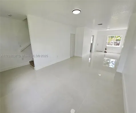 450 NW 84th Street Miami FL 33150