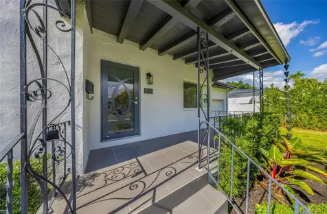 1000 Plover Avenue Miami Springs FL 33166