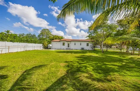 1000 Plover Avenue Miami Springs FL 33166