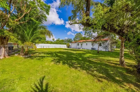 1000 Plover Avenue Miami Springs FL 33166