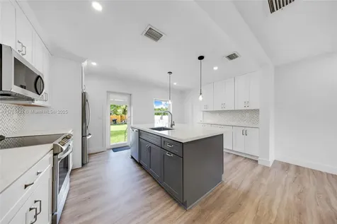 1000 Plover Avenue Miami Springs FL 33166