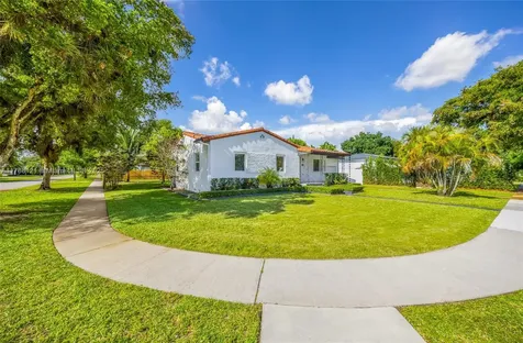 1000 Plover Avenue Miami Springs FL 33166