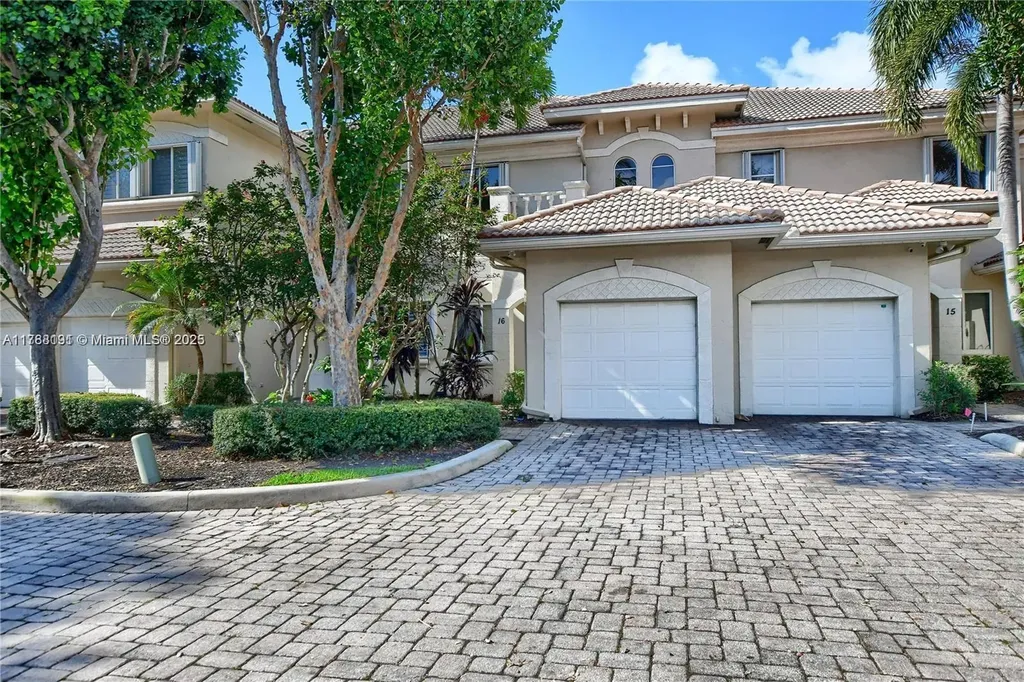 23 Royal Palm Way Boca Raton FL 33432