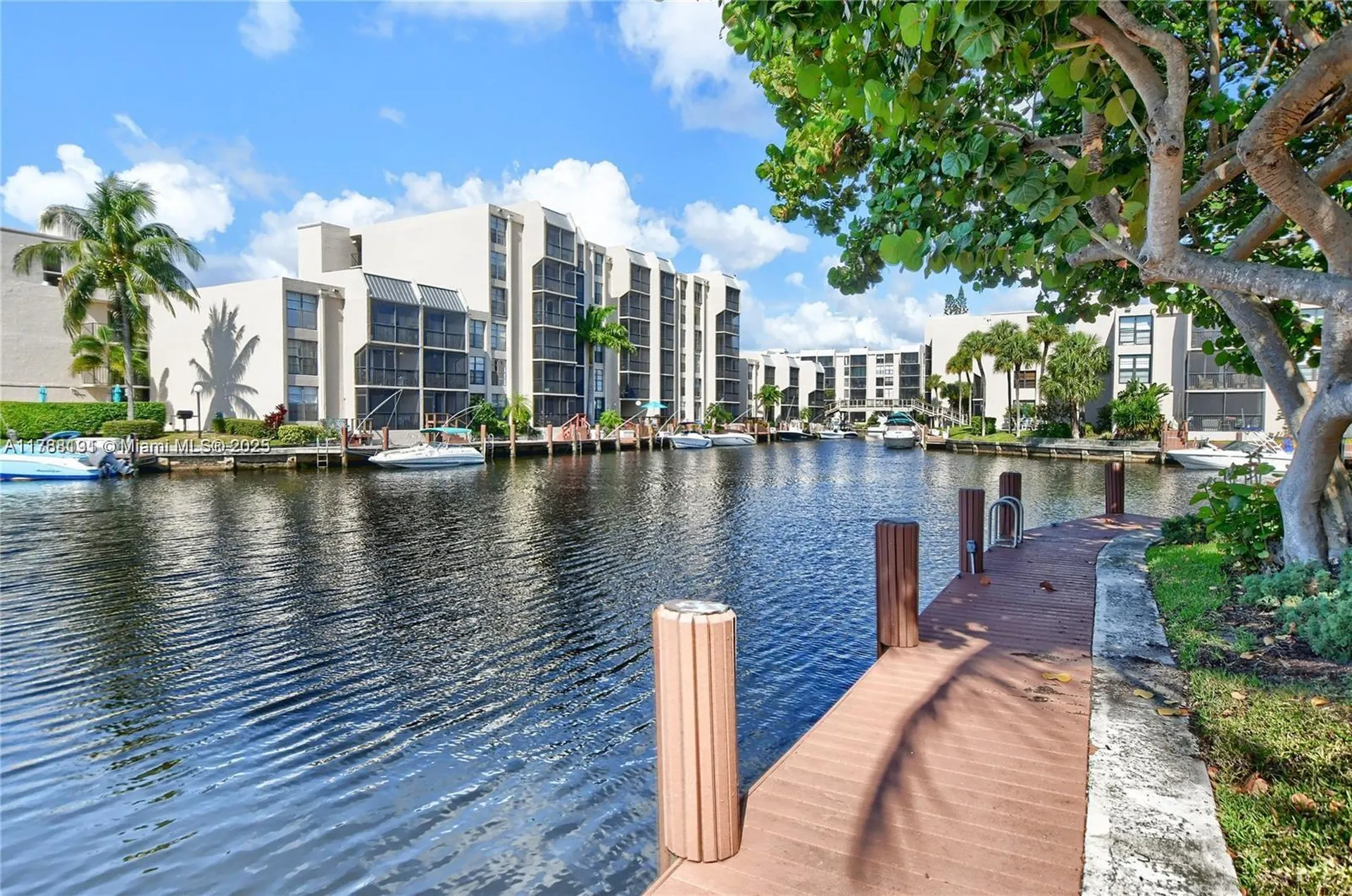 23 Royal Palm Way Boca Raton FL 33432