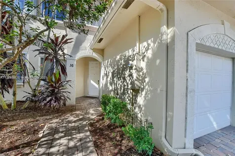 23 Royal Palm Way Boca Raton FL 33432