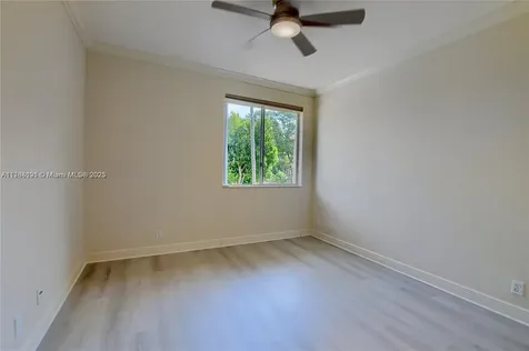 23 Royal Palm Way Boca Raton FL 33432