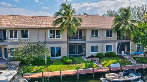 23 Royal Palm Way Boca Raton FL 33432