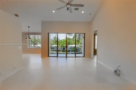 23 Royal Palm Way Boca Raton FL 33432