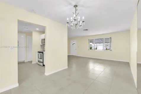 1171 NW 88th Way Plantation FL 33322