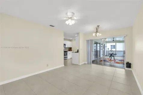 1171 NW 88th Way Plantation FL 33322
