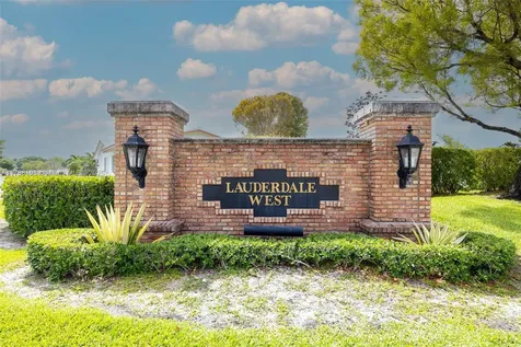 1171 NW 88th Way Plantation FL 33322