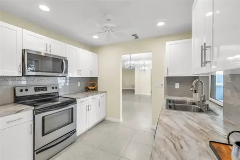1171 NW 88th Way Plantation FL 33322